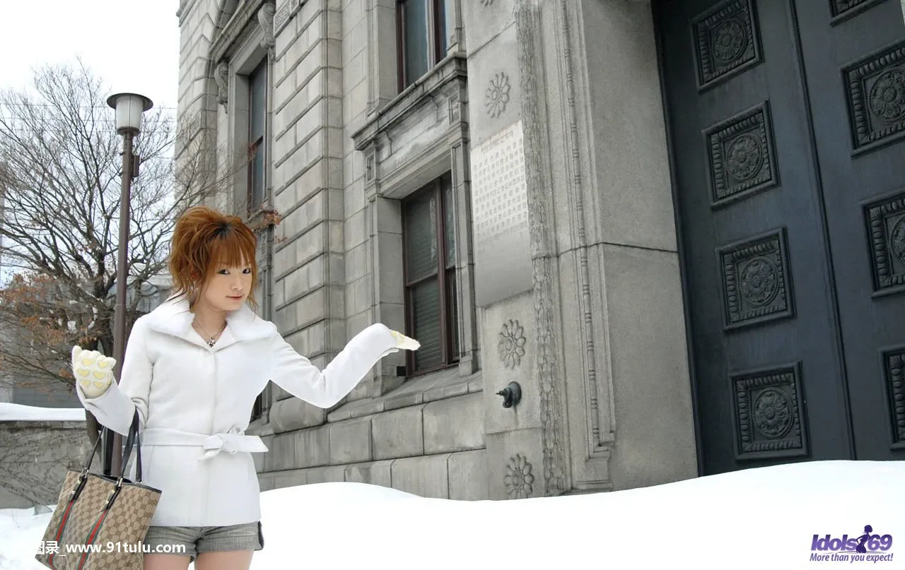 Rinko enjoys wearing short shorts but she likes being naked much better [15P][広末涼子 写真]