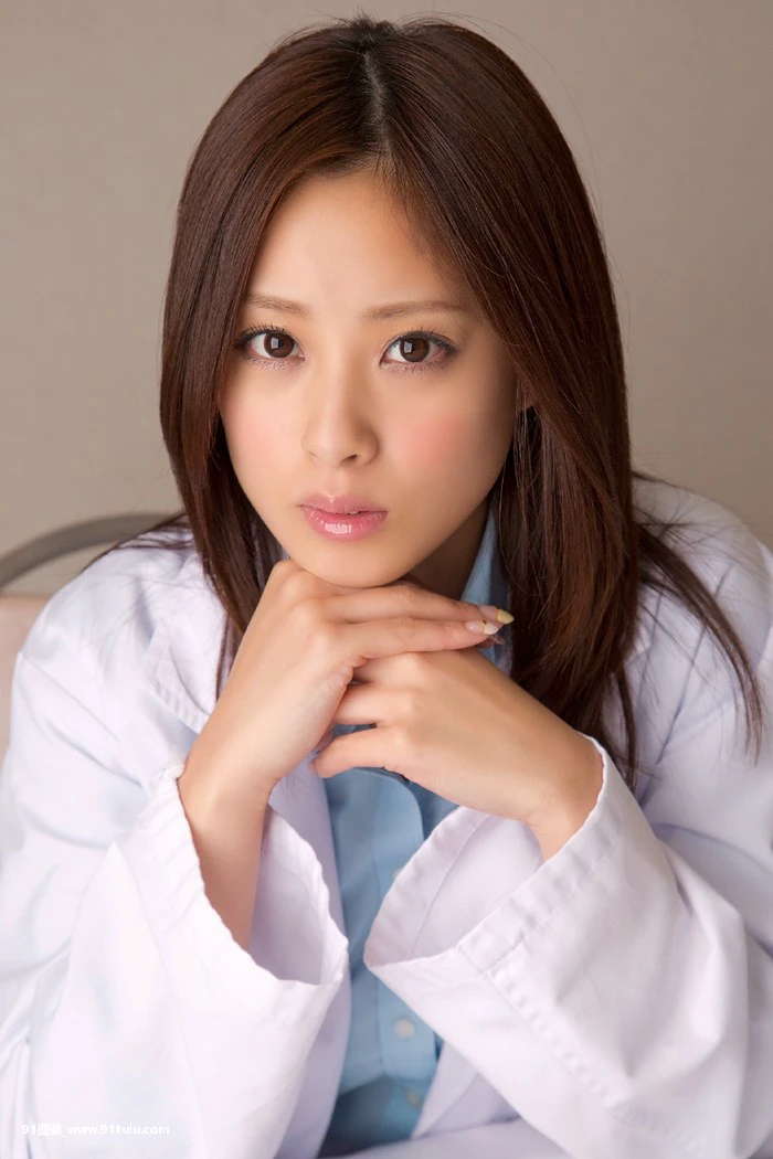 丰满胴体春光乍泄 [40P][写真 データ 縮小 mac]