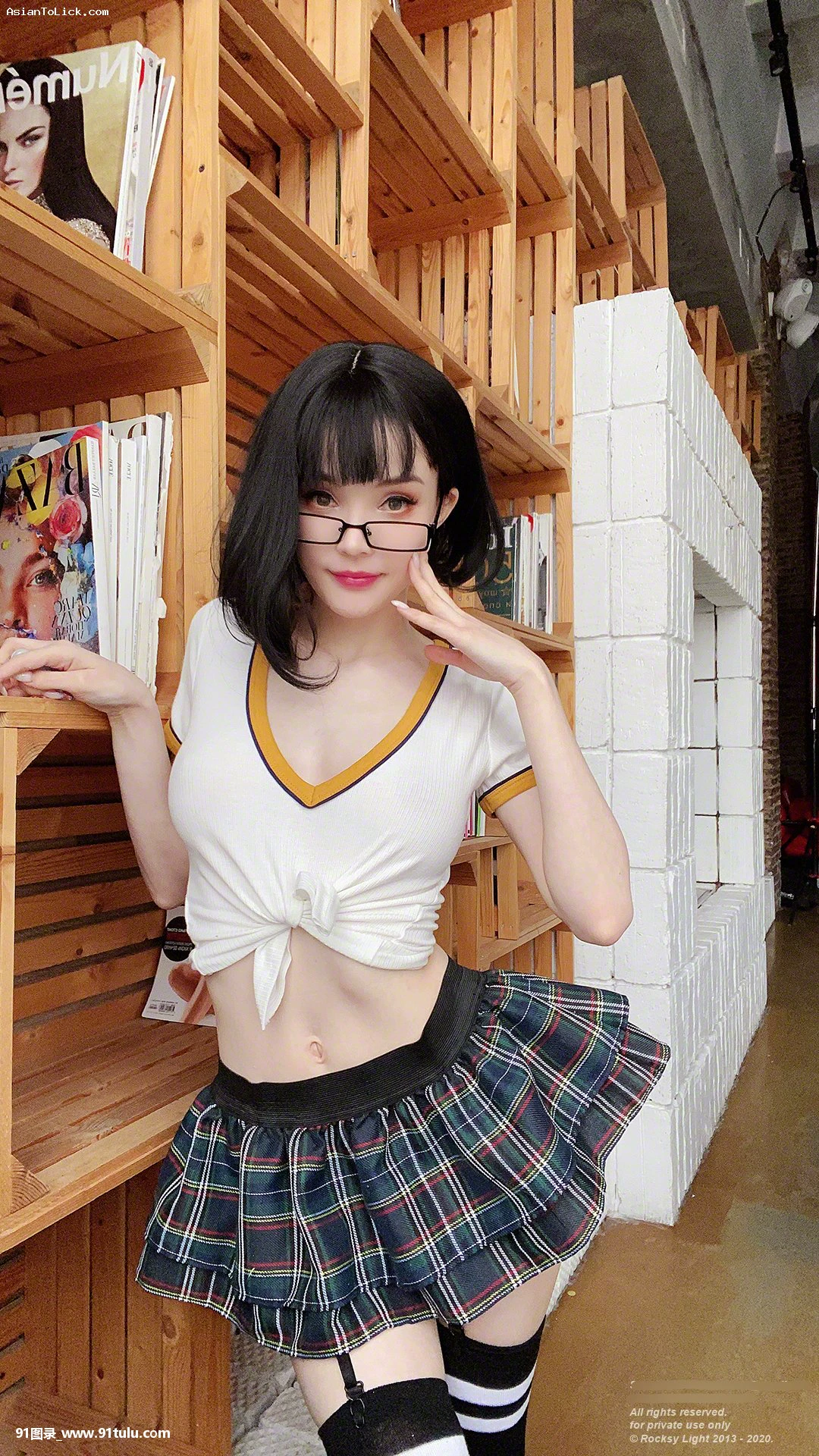 [Rocksylight] Tatyana [33P][吉岡 里帆 写真 集]