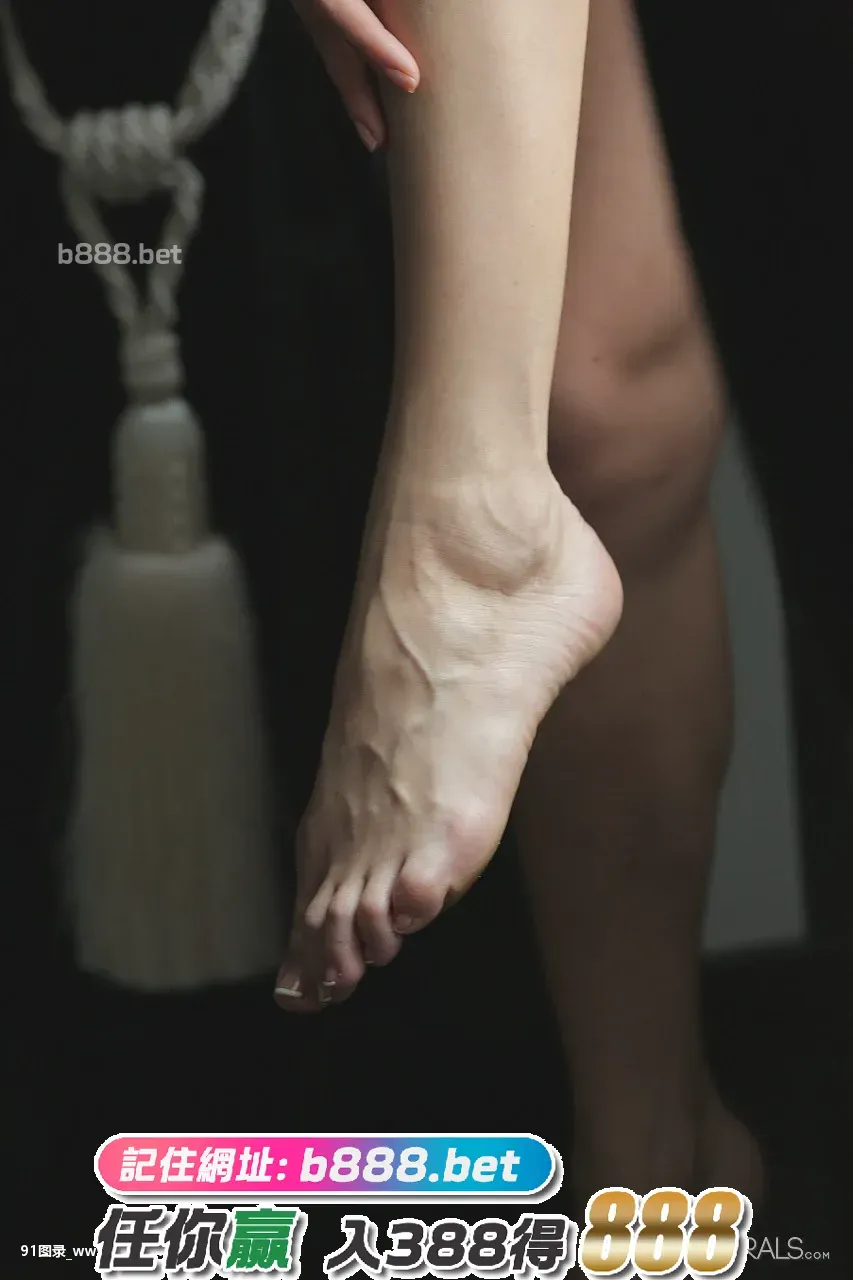 Russian blonde teen Lindsey Olsen gets rammed in this foot fetish scene [17P][ヒルトン 東京 部屋 写真]