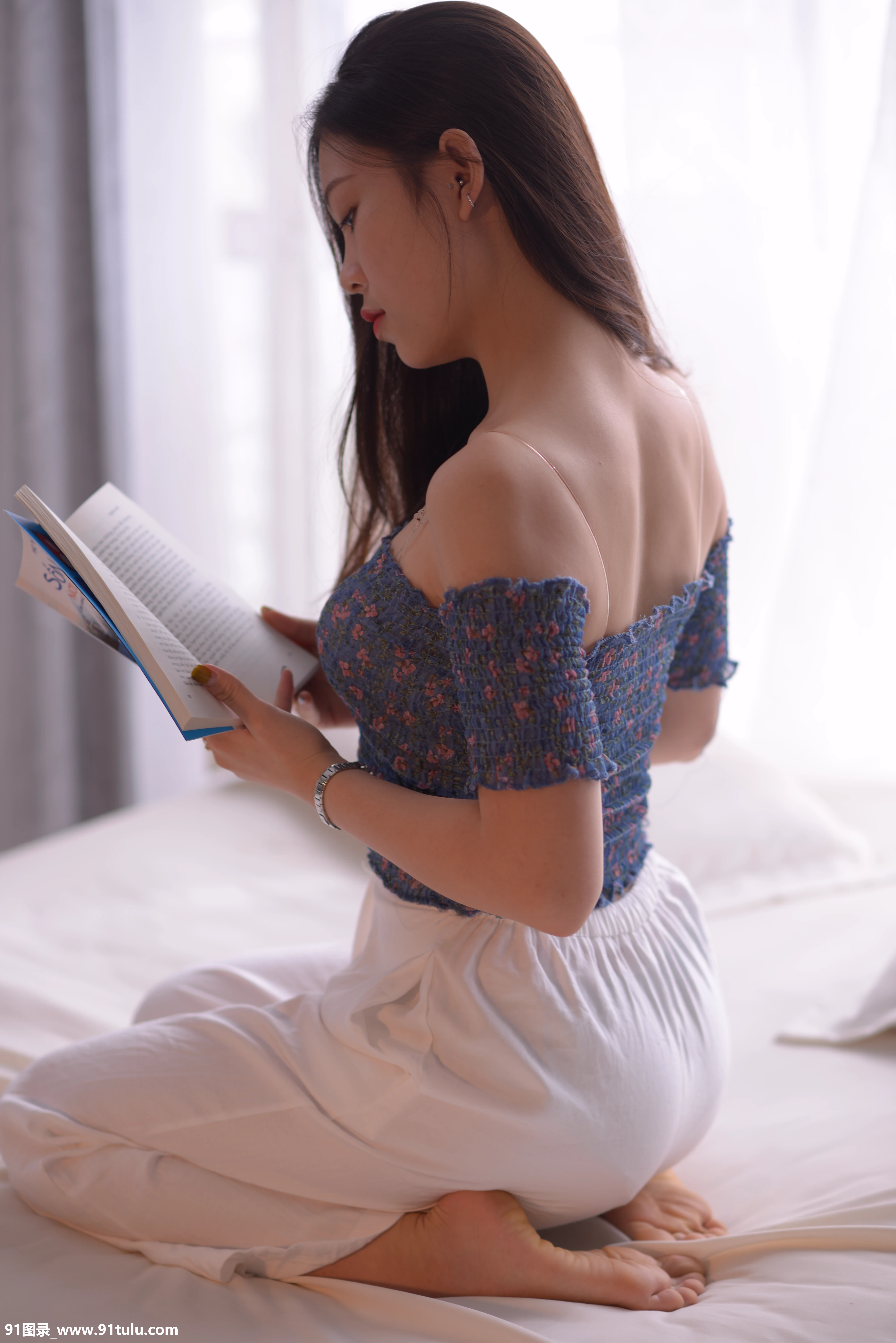 白嫩小姐姐内裤湿一片 [55P][クリストファー ドイル 写真 集]