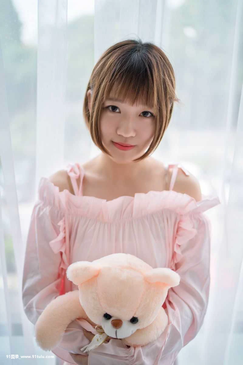 粉色萝莉 [10P][イケメン 全裸]