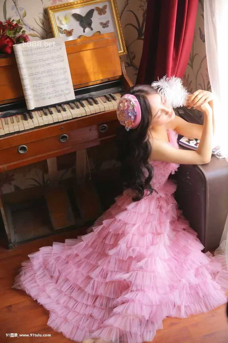 少女 [8P][謝微安 裸照]