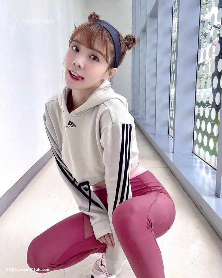 可爱清纯的湾湾妹子林艾融 [22P][インドネシア 美人 写真]