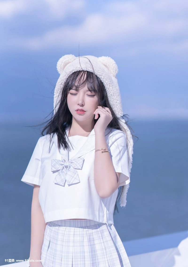 天台JK［20P］ [20P][パスポート 写真 髪型 おだんご]