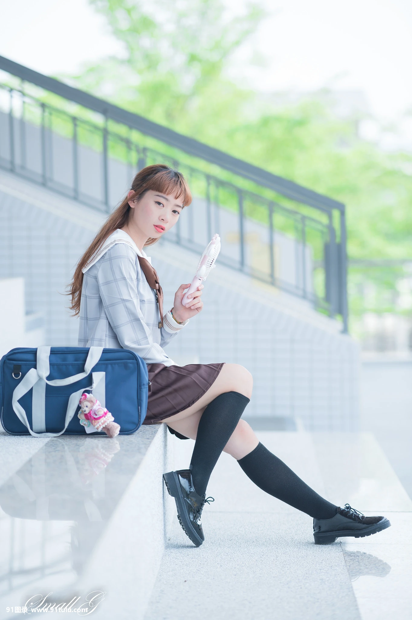 靓丽可爱美女 [50P][ペット 写真 東京]