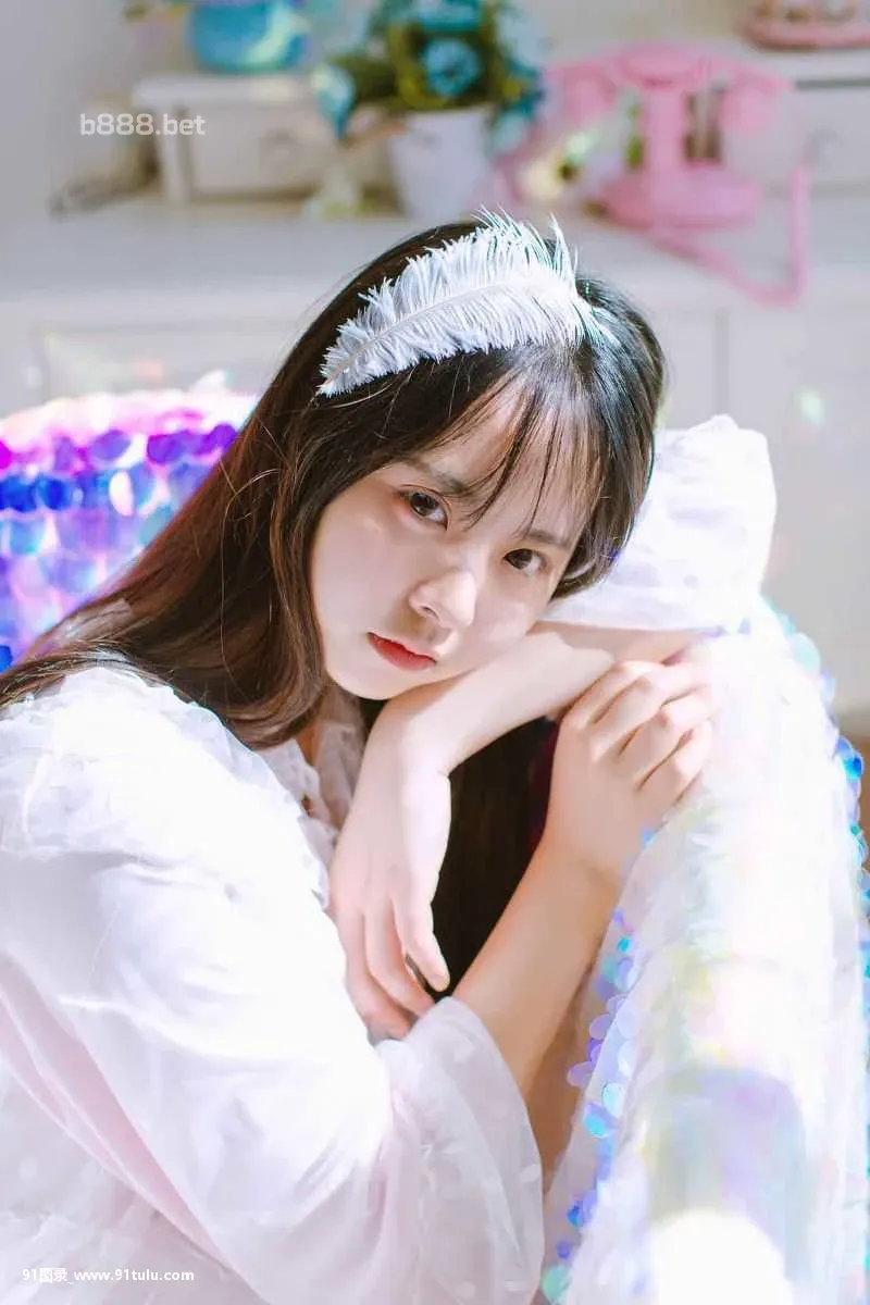 少女情怀 [28P][王萌 裸照]