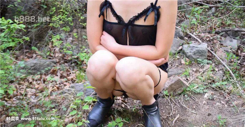 嫩妹子跪着吃的口活相当给力 [14P][フェイス ブック プロフィール 写真]