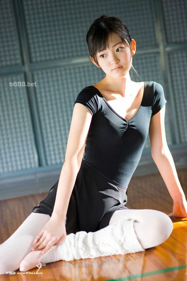 超甜美学院校花靓丽写真 [15P][個人 写真 集]