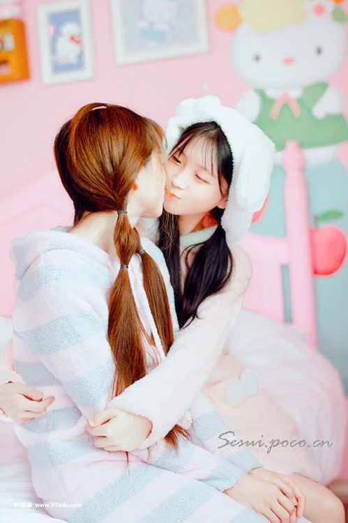 两个小可爱 [12P][サンセバスチャン 写真]