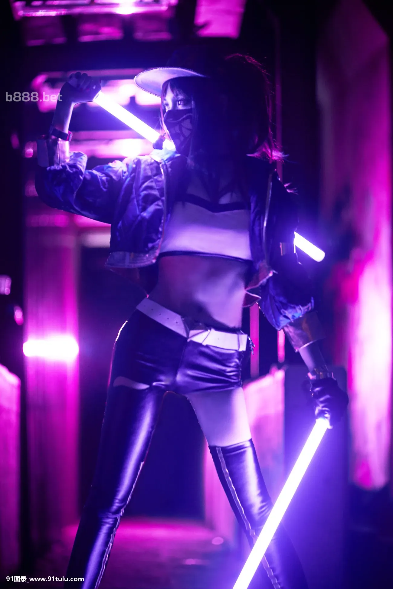 Cosplay [Silver＊Here] + Fate + カーマ + League of Legends Akali [19P][プラハ 写真 スポット]