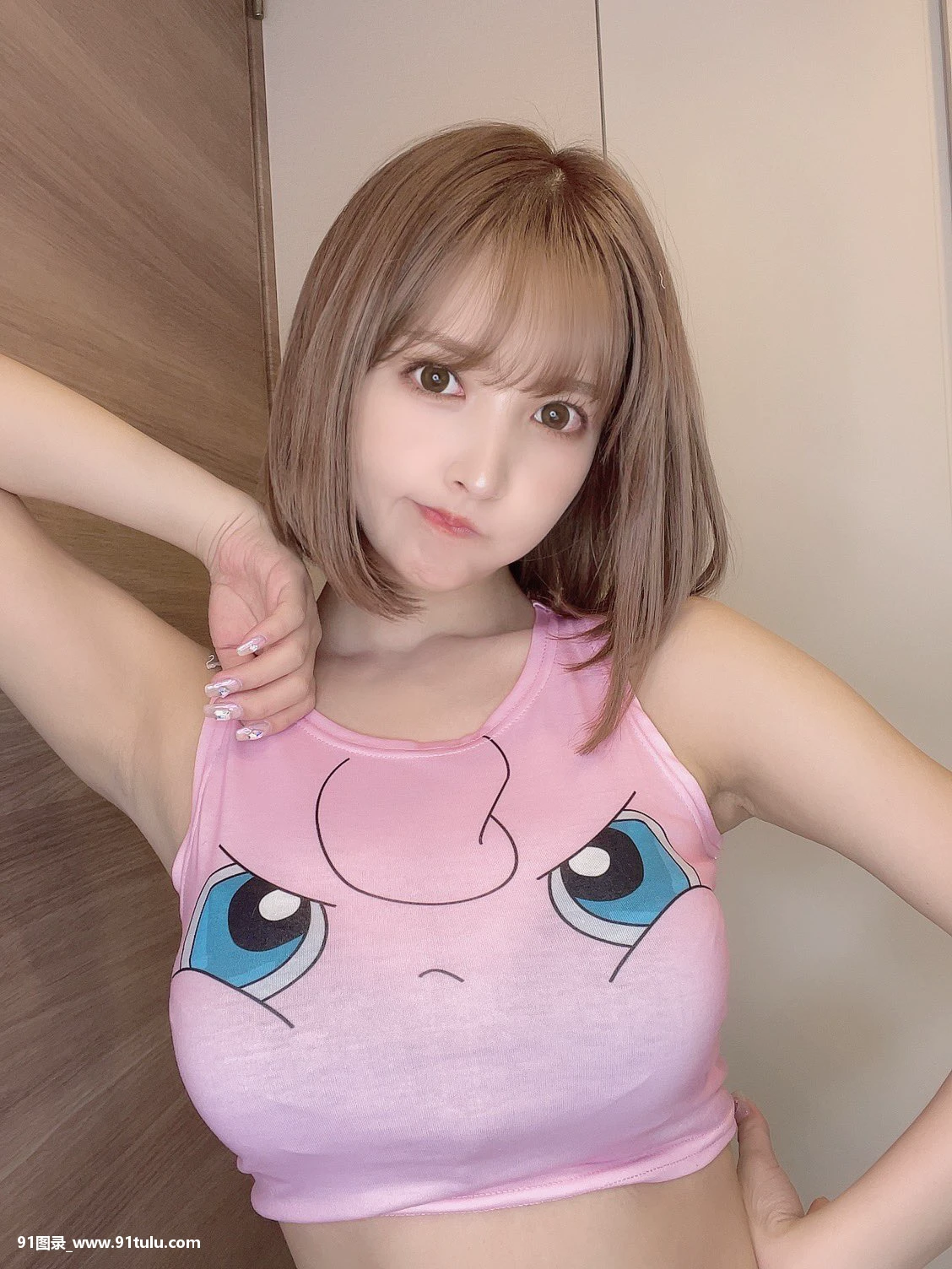 天真烂漫眼睛妹妹 [22P][黑金 露点]