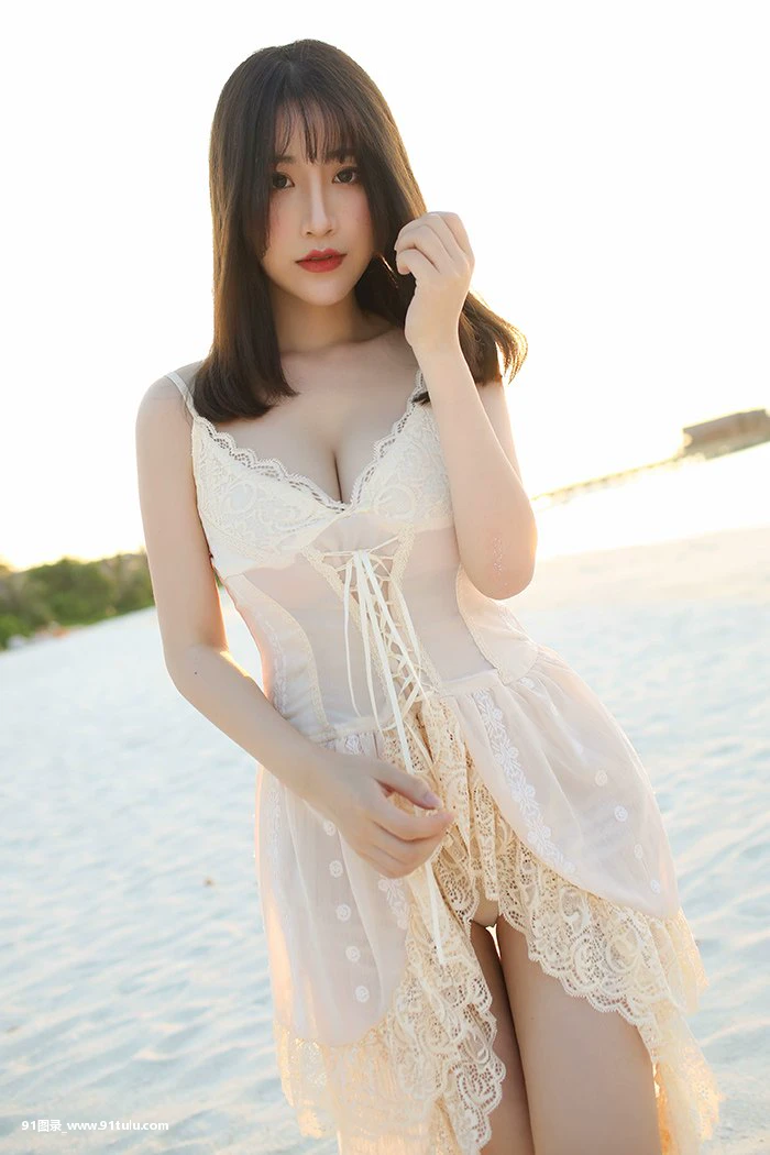 尤物少女绯月樱翘臀丰乳实属极品 [50P][フェイス ブック 写真 切り取り できない]