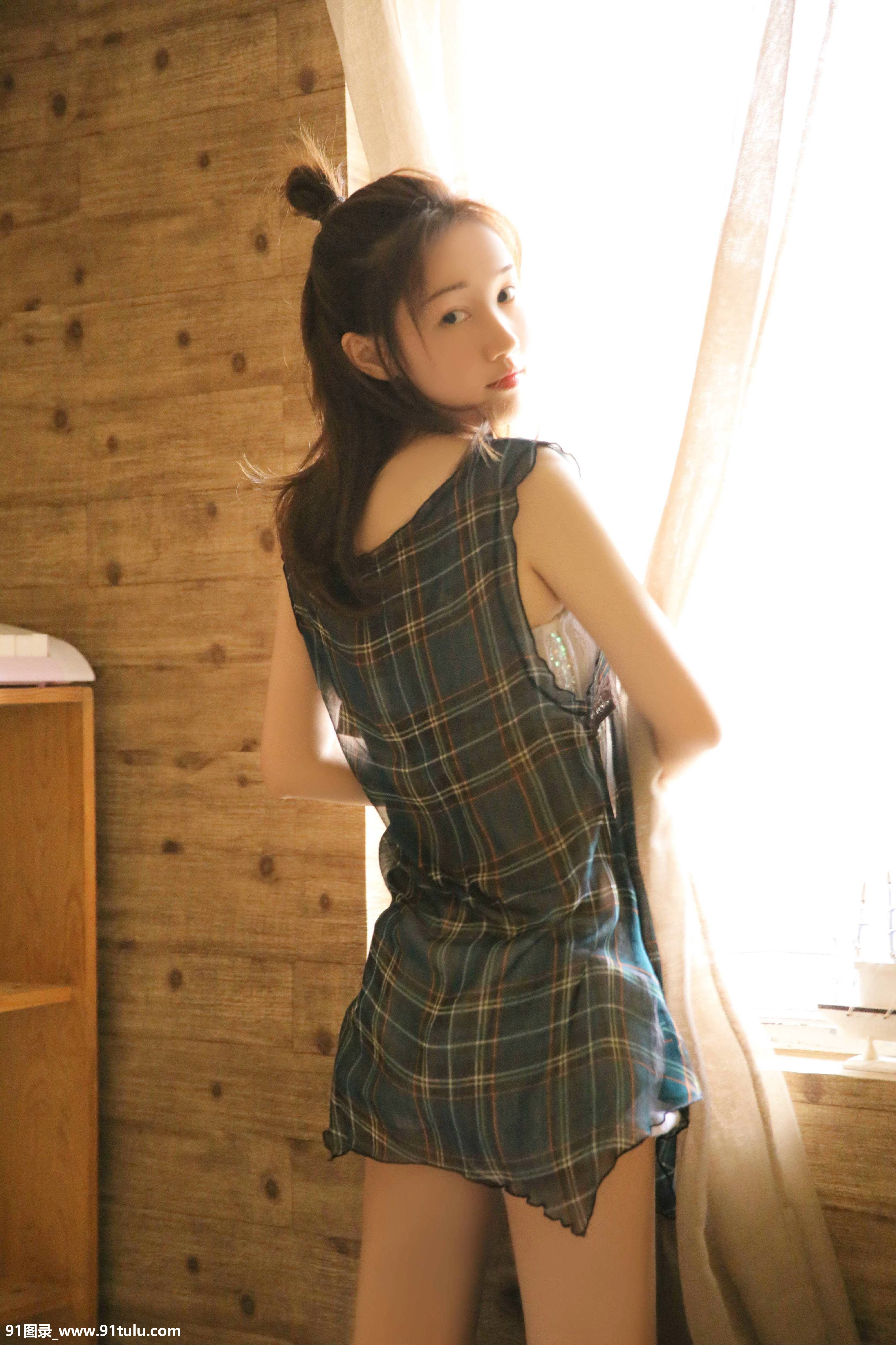 温柔的阳光 [12P][4×4 写真]