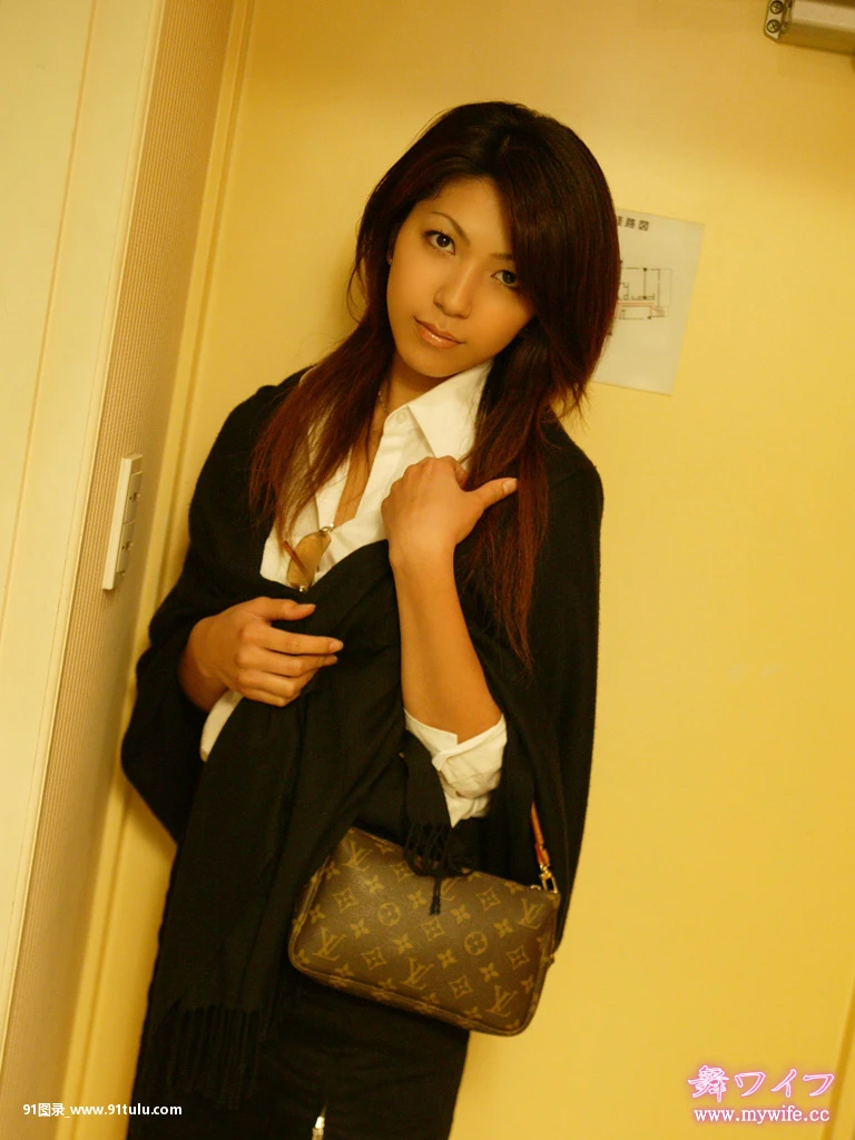 大黒 早纪 [70P][裸体 telegram]