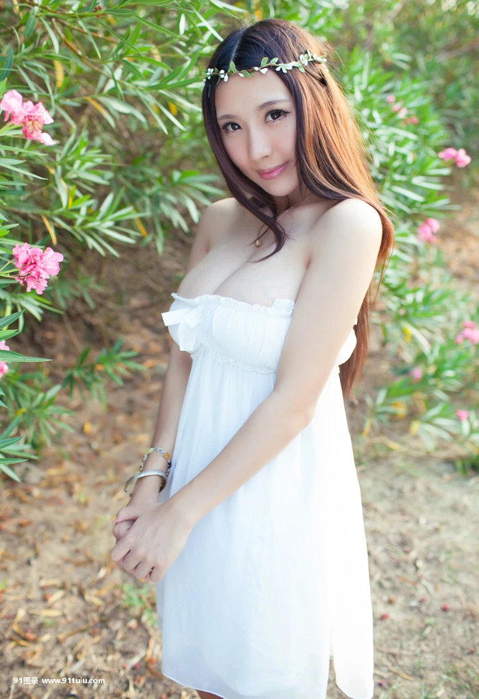 花环女神三亚海边巨乳拍写真 [17P][写真 刺す 呪い]