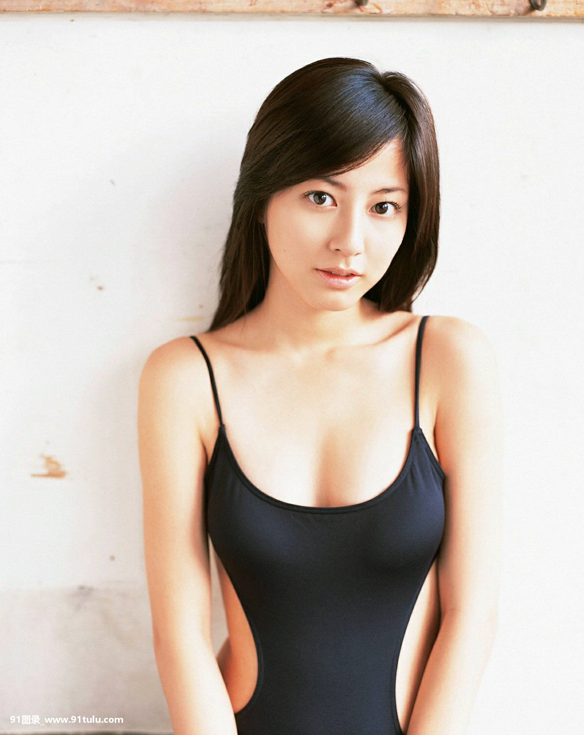 黑色连体泳衣 [22P][iphone iクラウド 写真]