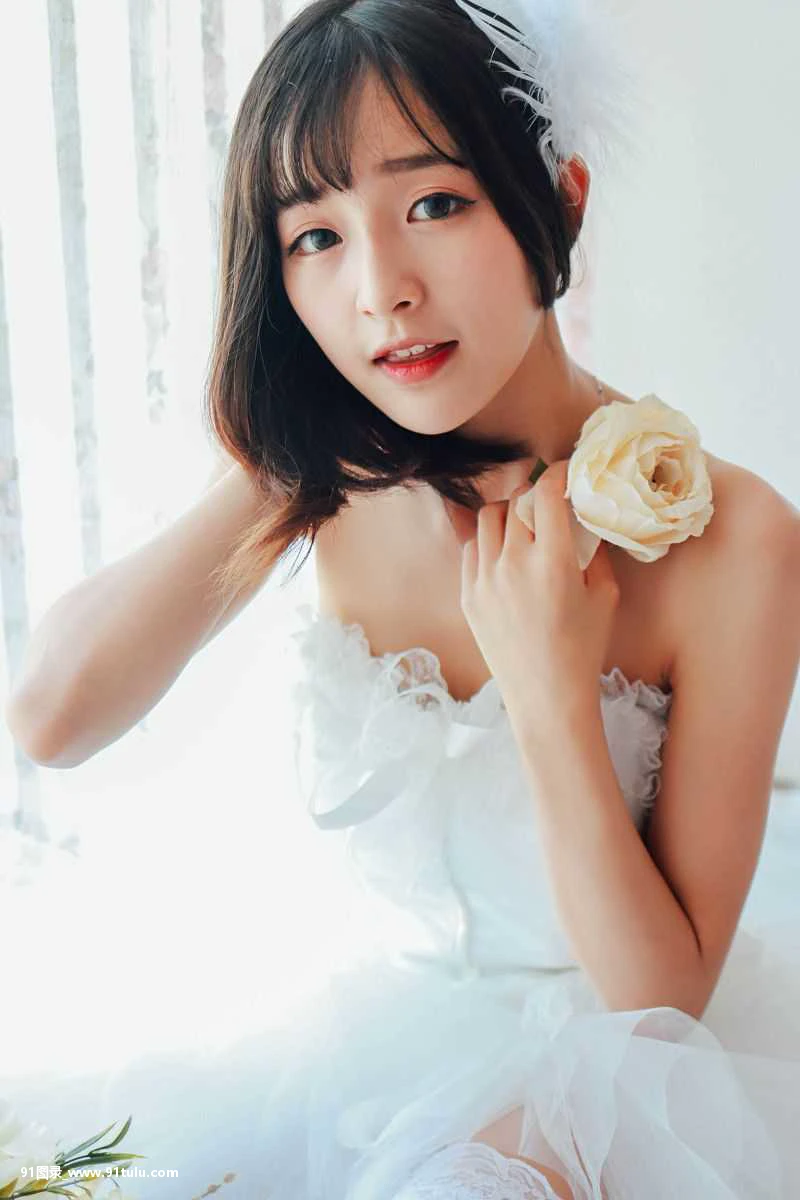 白色浪漫 [9P][楊永晴 裸照]