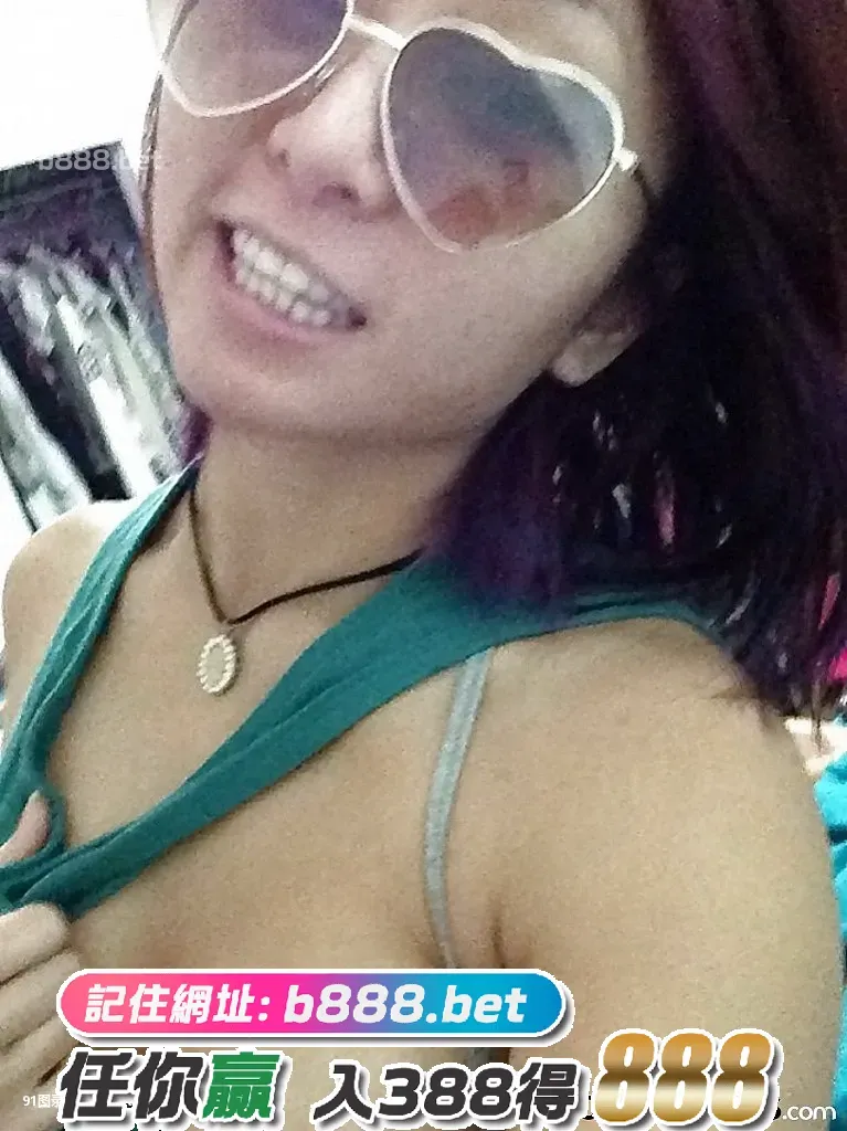 Wild Asian cutie loves to get covered in cum! [9P][gopro5 写真]