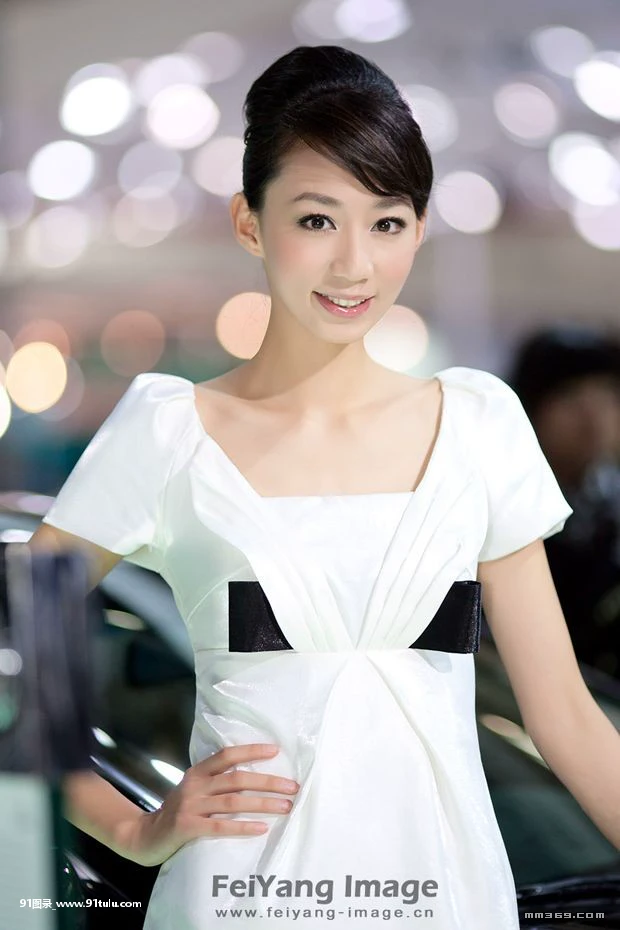 北京2010国际车展靓丽车模 [30P][iphone 写真 勝手にフォルダ分け]